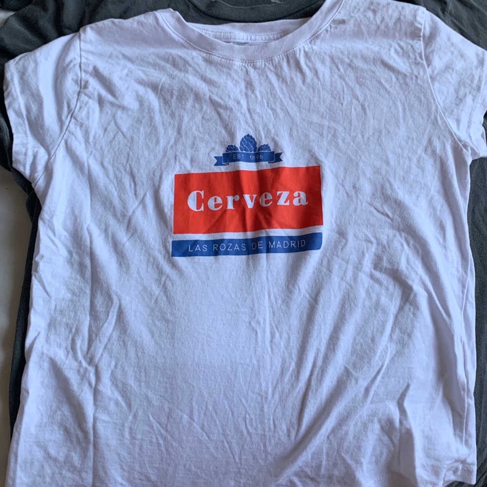 White t shirt with graphic